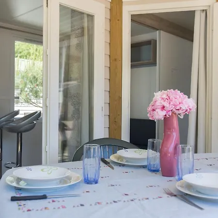 مكان تخييم Camping Cote O L'estanquet 4*