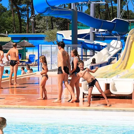 Camping Cote O L'estanquet مكان تخييم 4*