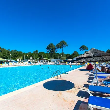 مكان تخييم Camping Cote O L'estanquet 4*