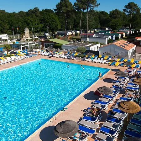 مكان تخييم Camping Cote O L'estanquet لا بالمير
