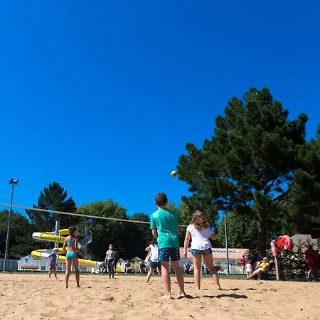 مكان تخييم Camping Cote O L'estanquet